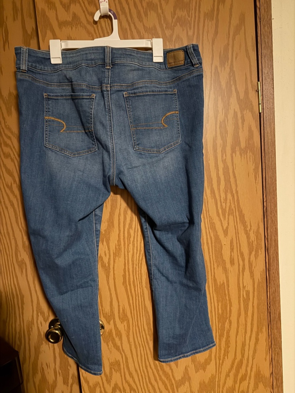 American Eagle Capris - Picture 2 of 6